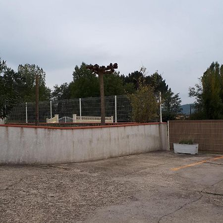 T1 Dans Maison Au Calme Réalmont Exteriér fotografie