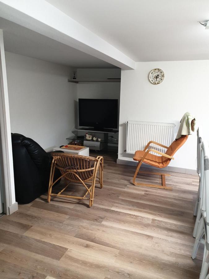 T1 Dans Maison Au Calme Réalmont Exteriér fotografie